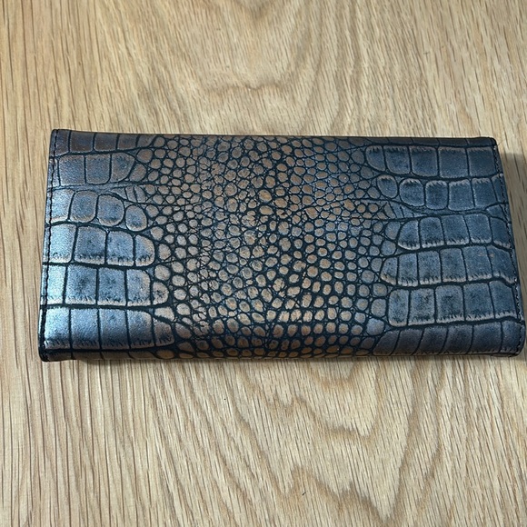 Croc snake style wallet not sure of authenticity - Picture 4 of 13